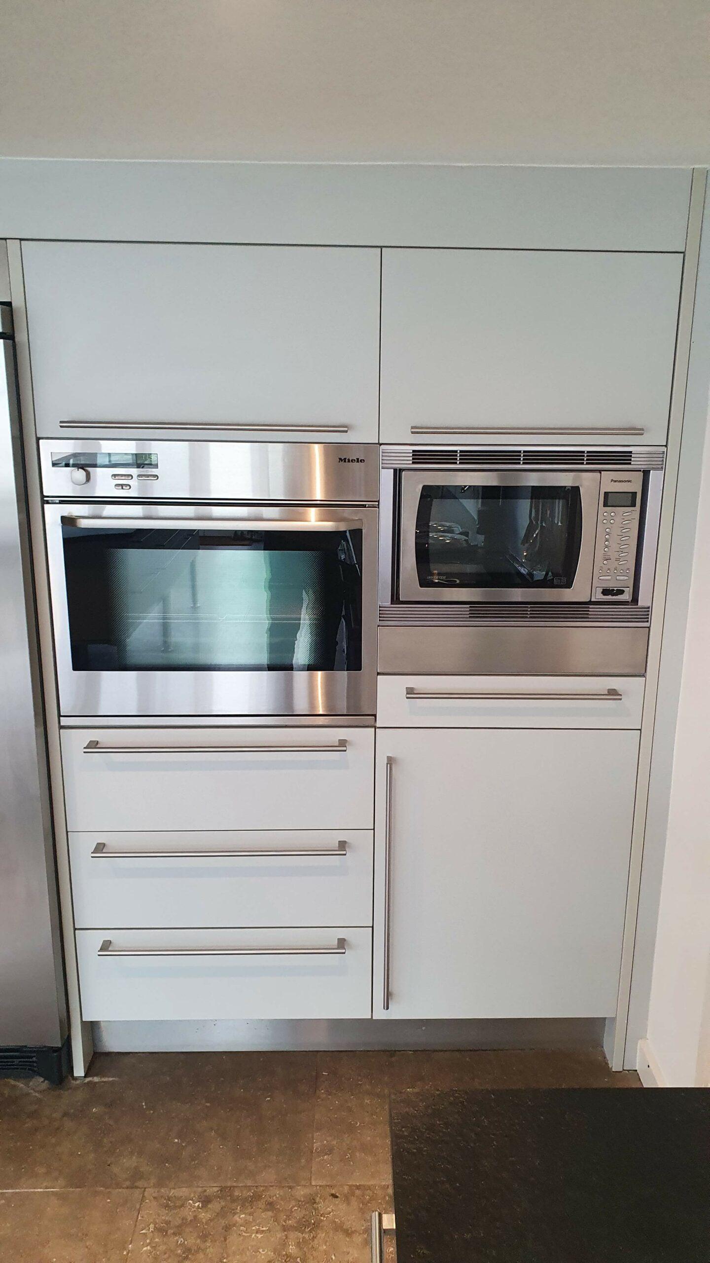 Side 3 Tall Units Oven & Microwave